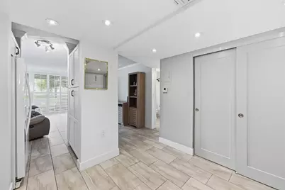 9460 Sunrise Lakes Boulevard #112, Sunrise, FL 33322 - Photo 4
