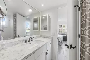 9460 Sunrise Lakes Blvd, Sunrise, FL 33322 - Photo 14
