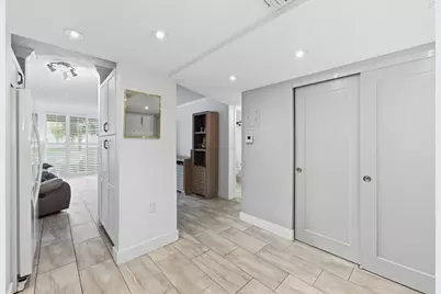 9460 Sunrise Lakes Boulevard #112, Sunrise, FL 33322 - Photo 4