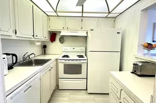 4106 Cambridge E, Deerfield Beach, FL 33442 - Photo 10