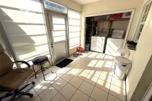 810 N Golf Dr, Hollywood, FL 33021 - Photo 10