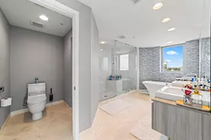 17111 Biscayne Blvd, Aventura, FL 33160 - Photo 26