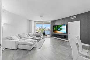 17111 Biscayne Blvd, Aventura, FL 33160 - Photo 6