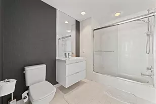 17111 Biscayne Blvd, Aventura, FL 33160 - Photo 24