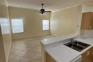 1572 Banyan Way, Weston, FL 33327 - Photo 6