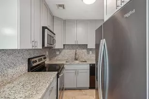 3040 NE 16th Ave, Oakland Park, FL 33334 - Photo 10