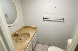 1810 N Lauderdale Ave, North Lauderdale, FL 33068 - Photo 10