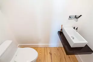 33 Portside Dr, Fort Lauderdale, FL 33316 - Photo 32