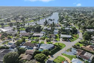 7981 Edgewater Dr, West Palm Beach, FL 33406 - Photo 24