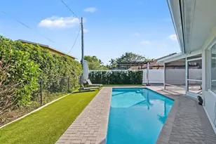 7981 Edgewater Dr, West Palm Beach, FL 33406 - Photo 30