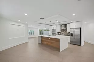 7981 Edgewater Dr, West Palm Beach, FL 33406 - Photo 4