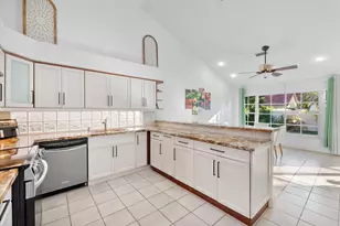 1043 Laguna Springs Dr, Weston, FL 33326 - Photo 8