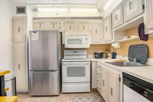 2851 Somerset Dr, Lauderdale Lakes, FL 33311 - Photo 2