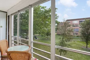 2851 Somerset Dr, Lauderdale Lakes, FL 33311 - Photo 8