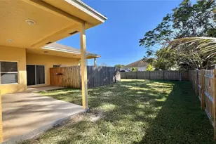 120 SW Grimaldo Terrace, Port Saint Lucie, FL 34984 - Photo 2