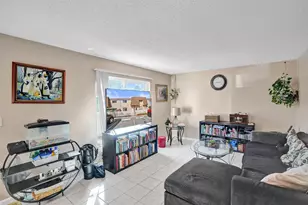 8081 NW 11th St, Margate, FL 33063 - Photo 4