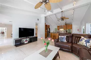 2519 Barcelona Dr, Fort Lauderdale, FL 33301 - Photo 16