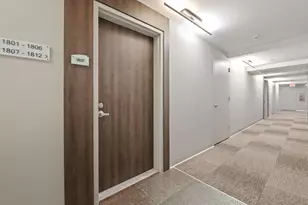 92 SW 3rd St, Miami, FL 33130 - Photo 10