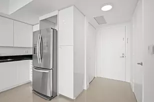 92 SW 3rd St, Miami, FL 33130 - Photo 12
