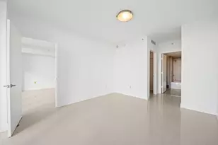 92 SW 3rd St, Miami, FL 33130 - Photo 22