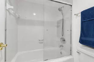 2307 S Cypress Bend Dr, Pompano Beach, FL 33069 - Photo 24