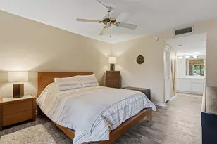 2307 S Cypress Bend Dr, Pompano Beach, FL 33069 - Photo 20
