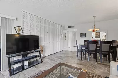 2307 S Cypress Bend Drive #106, Pompano Beach, FL 33069 - Photo 12