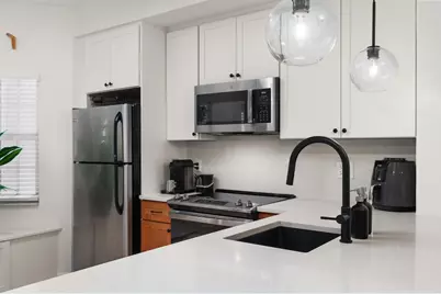 1321 Bayview Drive #4, Fort Lauderdale, FL 33304 - Photo 10