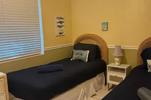 920 Wright Dr, Lake Worth Beach, FL 33461 - Photo 14