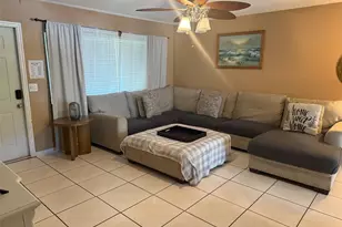 920 Wright Dr, Lake Worth Beach, FL 33461 - Photo 2