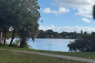 920 Wright Dr, Lake Worth Beach, FL 33461 - Photo 4