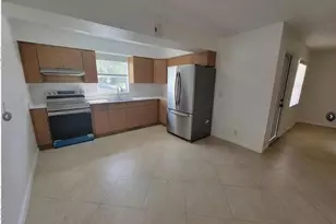 8071 NW 44th Ct, Coral Springs, FL 33065 - Photo 2