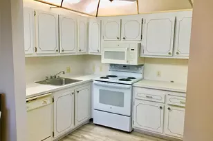 204 Preston E Unit, Boca Raton, FL 33434 - Photo 4