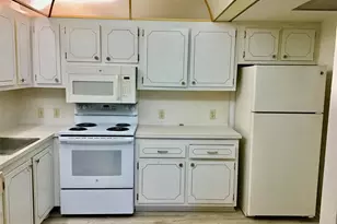 204 Preston E Unit, Boca Raton, FL 33434 - Photo 1