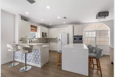 527 NW 87th Lane, Coral Springs, FL 33071 - Photo 8