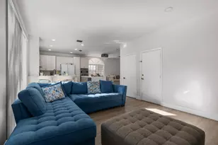 527 NW 87th Ln, Coral Springs, FL 33071 - Photo 12