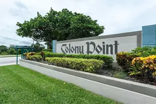 900 Colony Point Cir, Pembroke Pines, FL 33026 - Photo 2