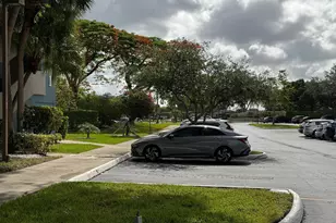 900 Colony Point Cir, Pembroke Pines, FL 33026 - Photo 40