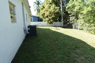 4421 NW 34th Ct, Lauderdale Lakes, FL 33319 - Photo 20