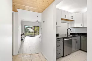 3053 Carambola Cir N, Coconut Creek, FL 33066 - Photo 4