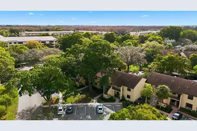 3053 Carambola Circle #3053, Pompano Beach, FL 33066 - Photo 32