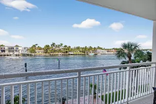 2611 N Riverside Dr, Pompano Beach, FL 33062 - Photo 2