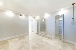 4800 Bayview Dr, Fort Lauderdale, FL 33308 - Photo 18