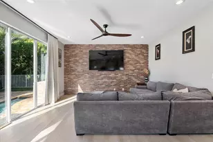 1878 SW 177th Ave, Miramar, FL 33029 - Photo 8