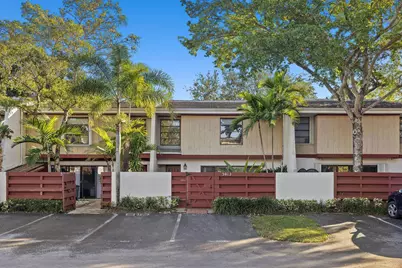 3012 Willow Lane, Hollywood, FL 33021 - Photo 2