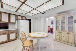 4490 NW 43rd St, Lauderdale Lakes, FL 33319 - Photo 6