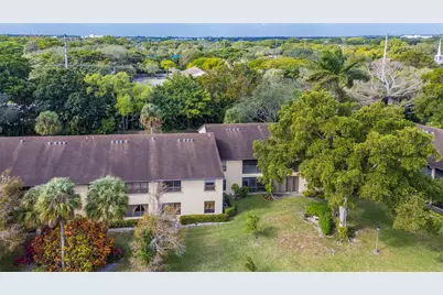 3211 Carambola Circle S, Coconut Creek, FL 33066 - Photo 30