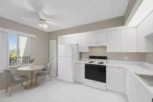 1301 SW 142nd Ave, Pembroke Pines, FL 33027 - Photo 28