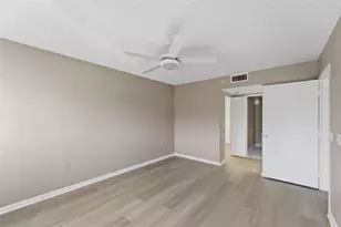 1301 SW 142nd Ave, Pembroke Pines, FL 33027 - Photo 18