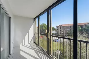 1301 SW 142nd Ave, Pembroke Pines, FL 33027 - Photo 26